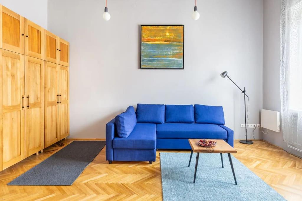 Elegant And Modern In The City Centre Budapest Exterior foto