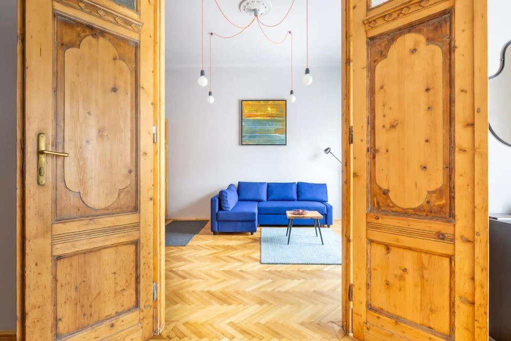 Elegant And Modern In The City Centre Budapest Exterior foto